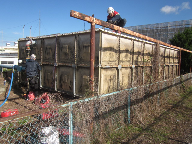 水槽の更新工事
